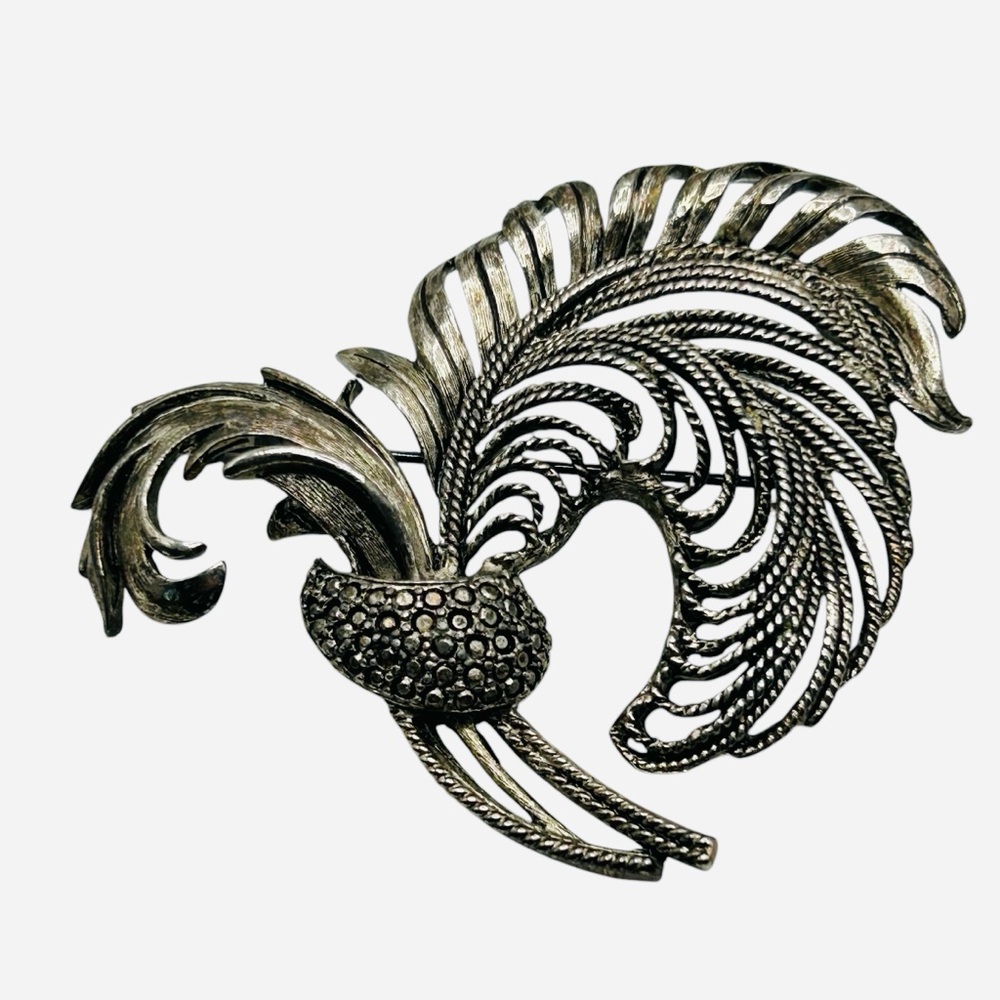 Vintage Oscar de la Renta Plumed Feather Brooch
